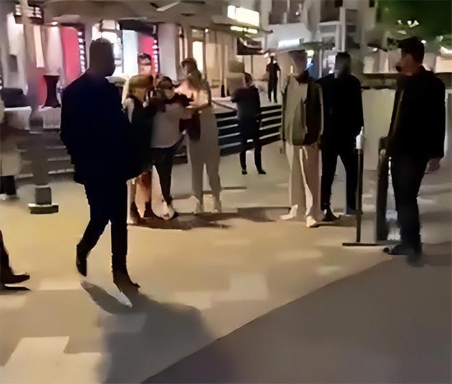 张伦硕韩佩泉等数位艺人为李玟发声：悲愤交加