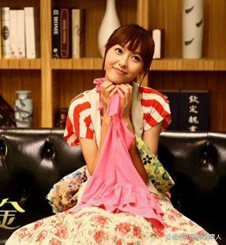 新剧未播就一片槽声，演17岁少女，唐嫣把路走“窄”了