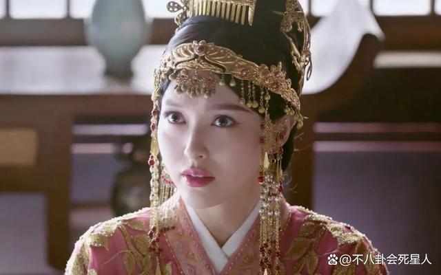 新剧未播就一片槽声，演17岁少女，唐嫣把路走“窄”了