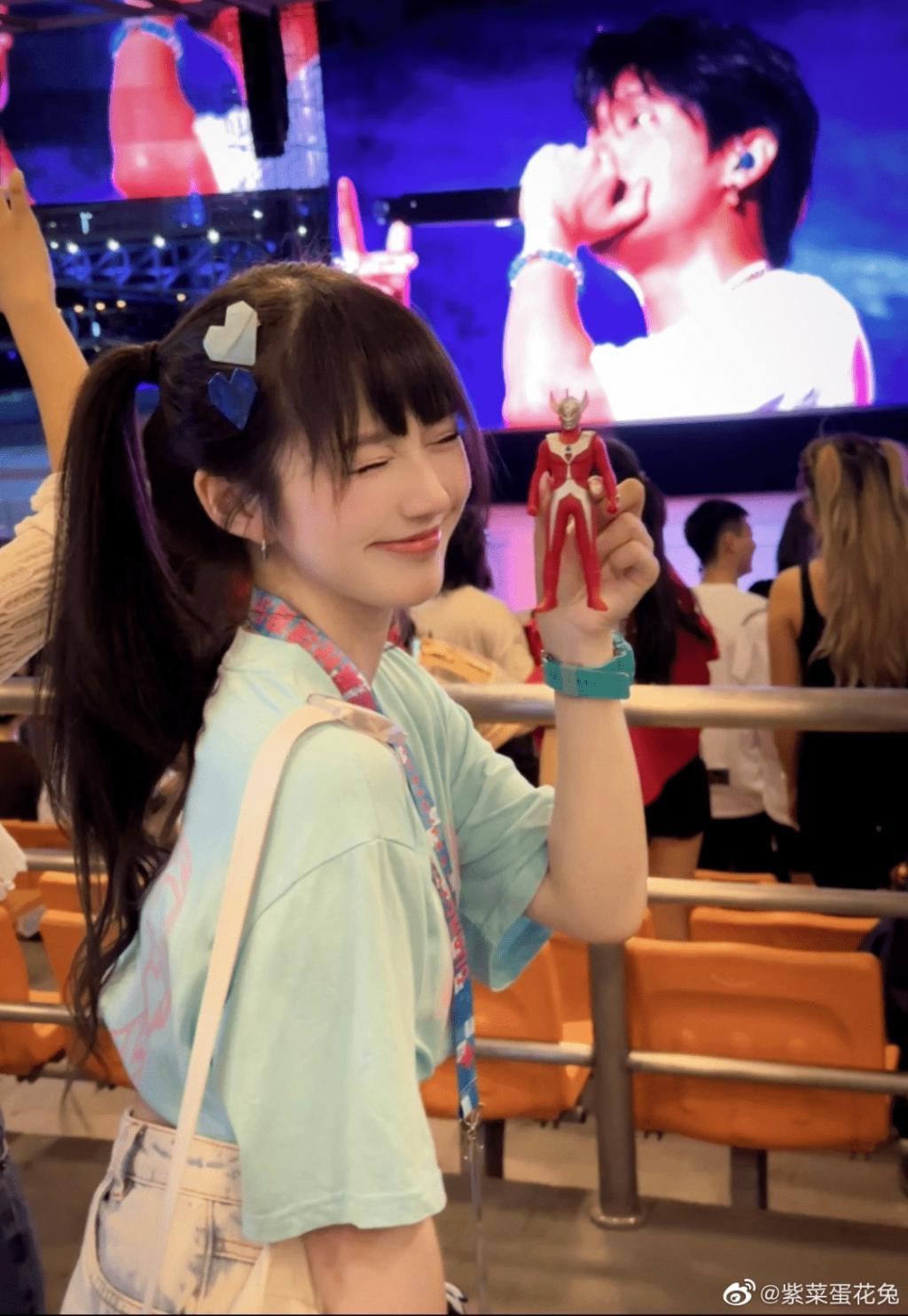 假cp磕疯了,官宣真嫂子没人认?