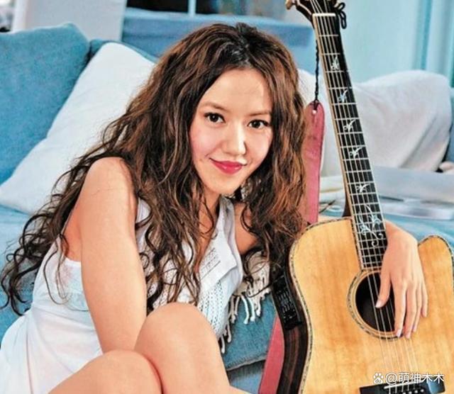歌手萧潇为李玟发声！斥《好声音》声明蠢笨
