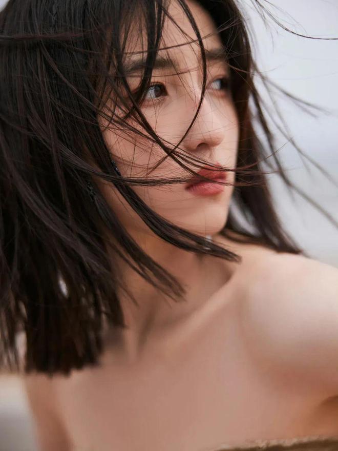 张子枫变时髦了，她做对了什么？