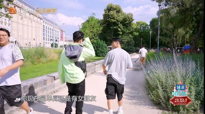 黄晓明该和许光汉聊点啥才不挨骂