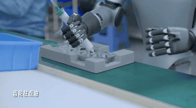 前华为天才少年 6 个月造出「钢铁侠」：内置大模型，能进厂搬砖，目标成本 20 万