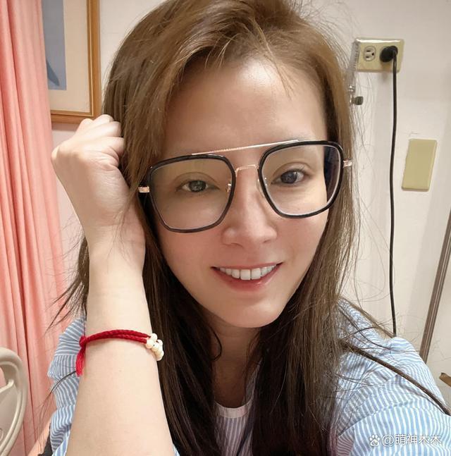 41岁女星自曝开刀摘除子宫，医生劝也没用
