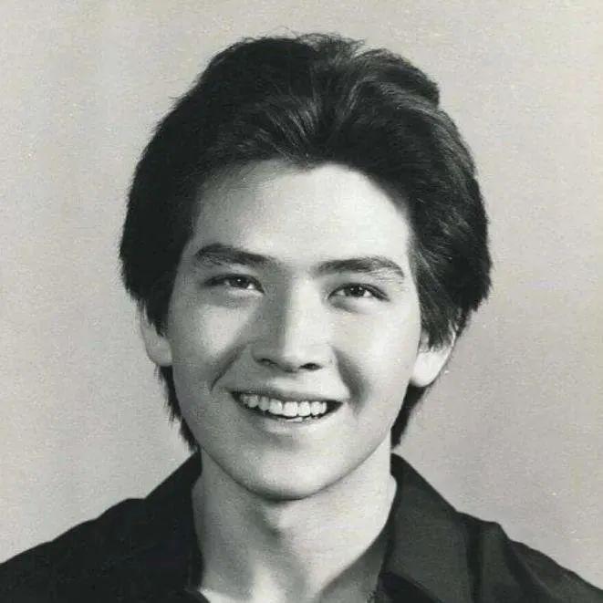 看了费翔的腹肌，我和我妈都笑了