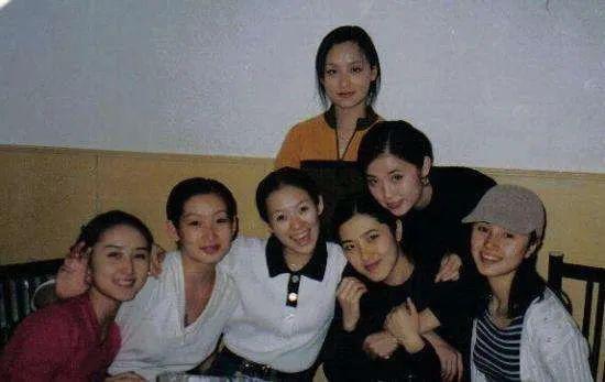 不争不抢？你错看了袁泉