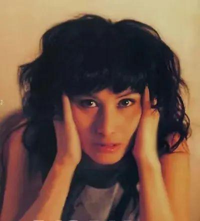 豪门自有真情在！他娶到这老婆真是烧高香了……