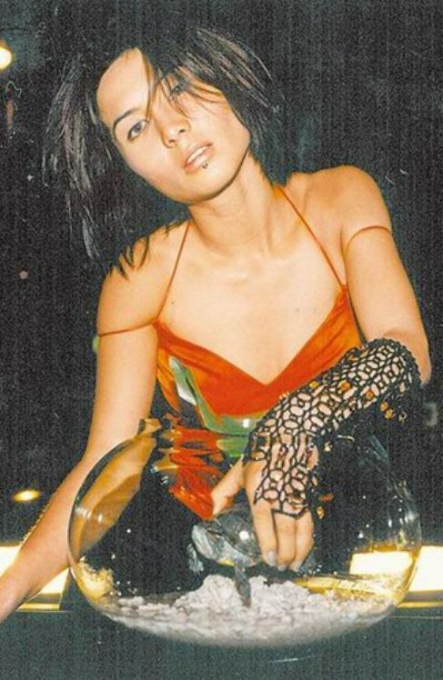 豪门自有真情在！他娶到这老婆真是烧高香了……