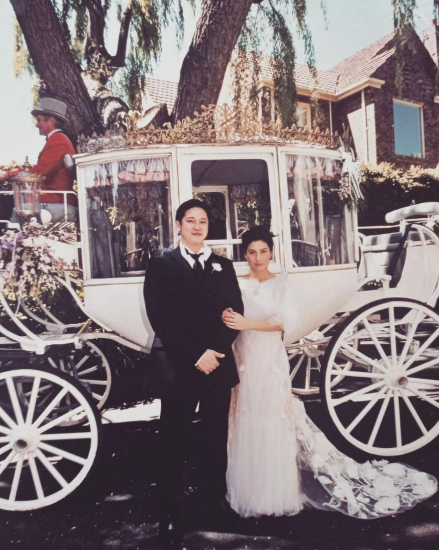 豪门自有真情在！他娶到这老婆真是烧高香了……