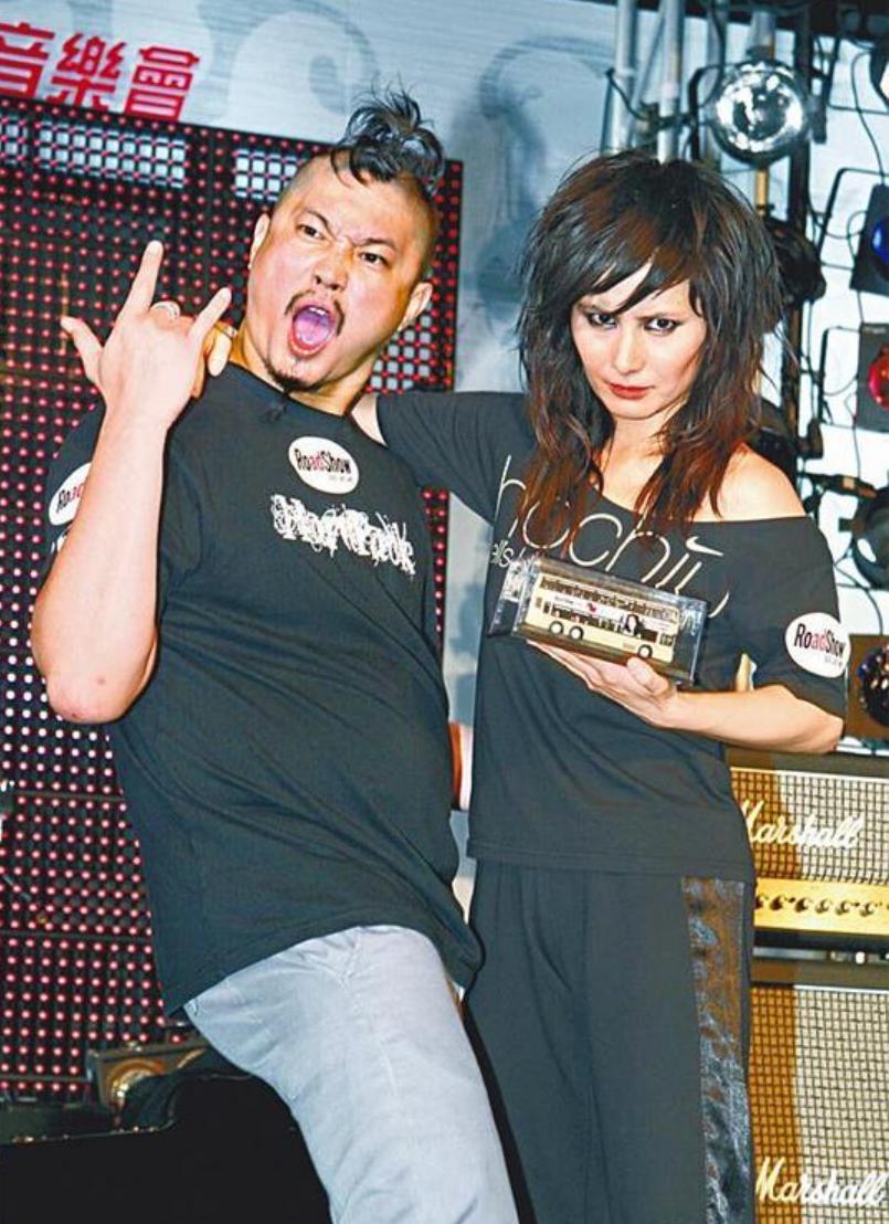 豪门自有真情在！他娶到这老婆真是烧高香了……