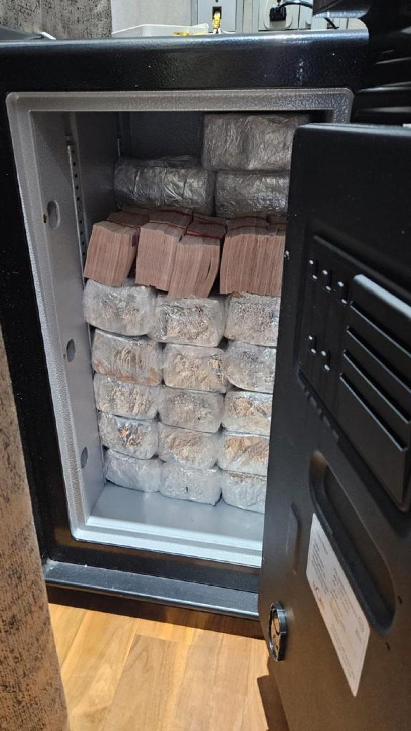 超50亿元！新加坡破获特大洗钱案：现金成捆豪车成排，有嫌犯为中国人