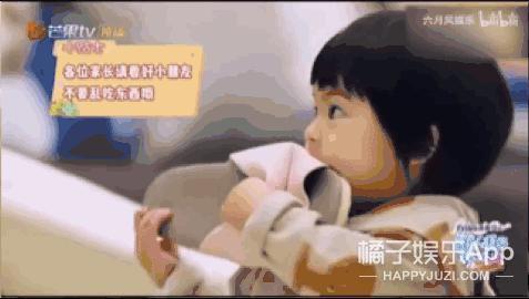 还记得贾静雯的女儿们吗？她们这么大了？