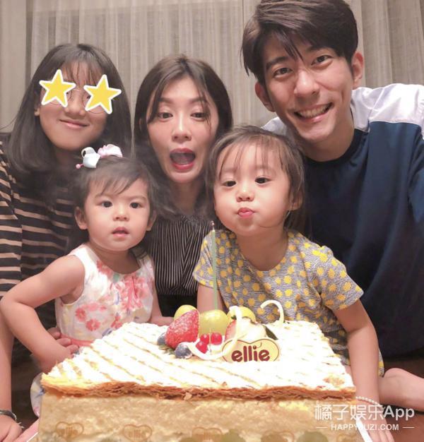 还记得贾静雯的女儿们吗？她们这么大了？