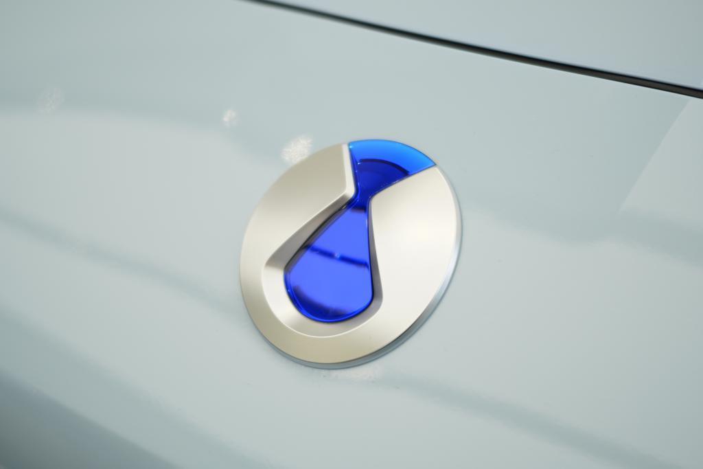 腾势N7体验报告：比亚迪第一款猎装跑车做好了吗？