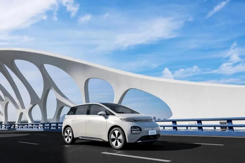 十万级的诱人沙发，宝骏云朵卖相如何？