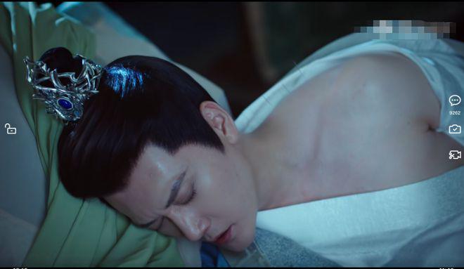 冯绍峰新剧差评一片！45岁演26岁少年，脸部僵硬撞脸吴刚