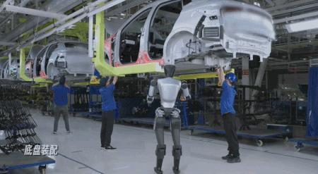 天才少年稚晖君也发布了实机，机器人突然就到处都是了！