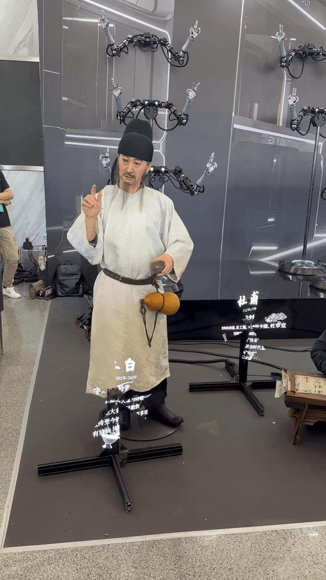 天才少年稚晖君也发布了实机，机器人突然就到处都是了！