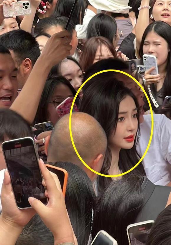 36岁刘诗诗活动人气暴跌，生图被嘲“中年普信女”