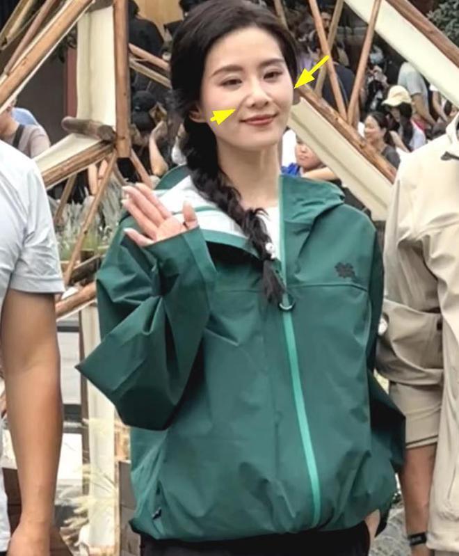 36岁刘诗诗活动人气暴跌，生图被嘲“中年普信女”