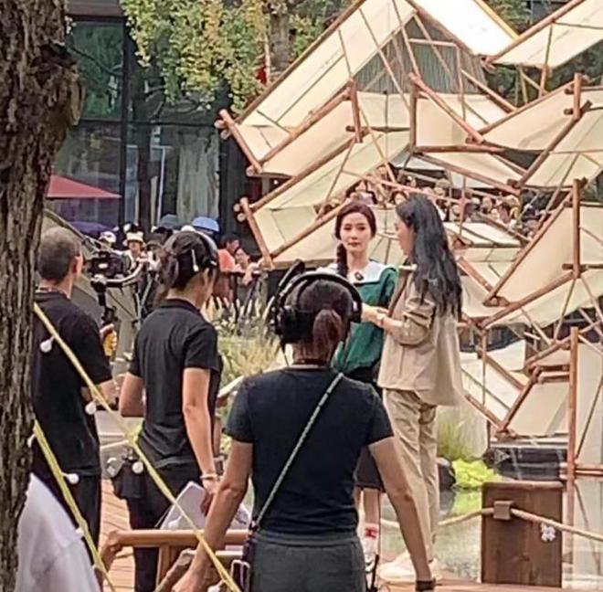 36岁刘诗诗活动人气暴跌，生图被嘲“中年普信女”