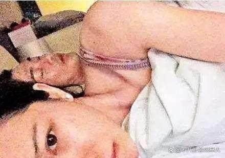 30岁吴千语：傍富豪男友5年没名分，还晒男友抽大麻照片