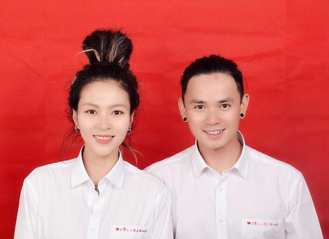 杨坤学员为李玟发声！否定50万转椅子肯定合同传闻