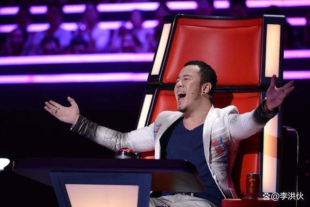 继刀郎风波后，杨坤迎来口碑回转，因多次吐槽《好声音》获赞