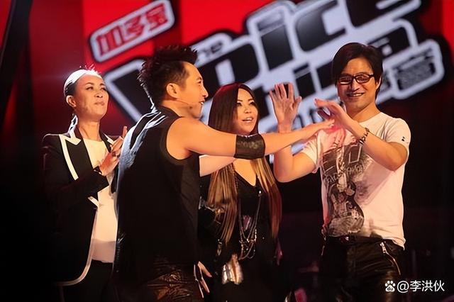 继刀郎风波后，杨坤迎来口碑回转，因多次吐槽《好声音》获赞