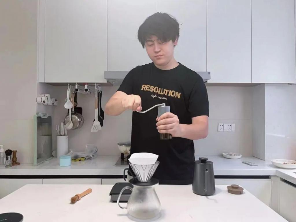 南通90后在脑中植入机器，打开后，抑郁症就好了？