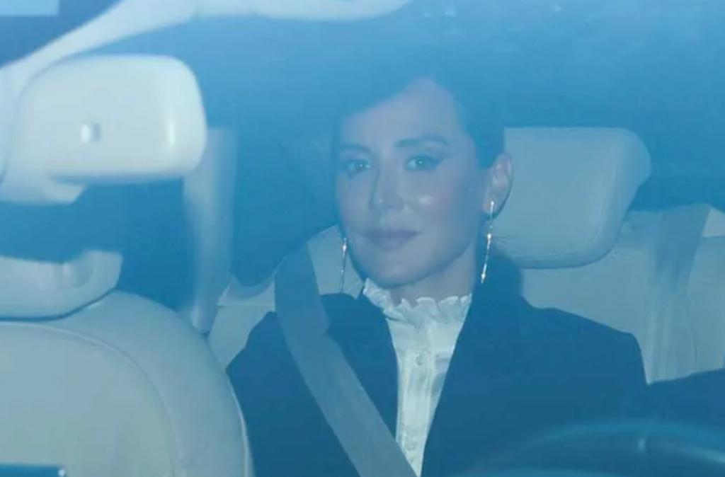 西班牙女侯爵大婚，欧洲贵族也开始流行“姐弟恋”了？