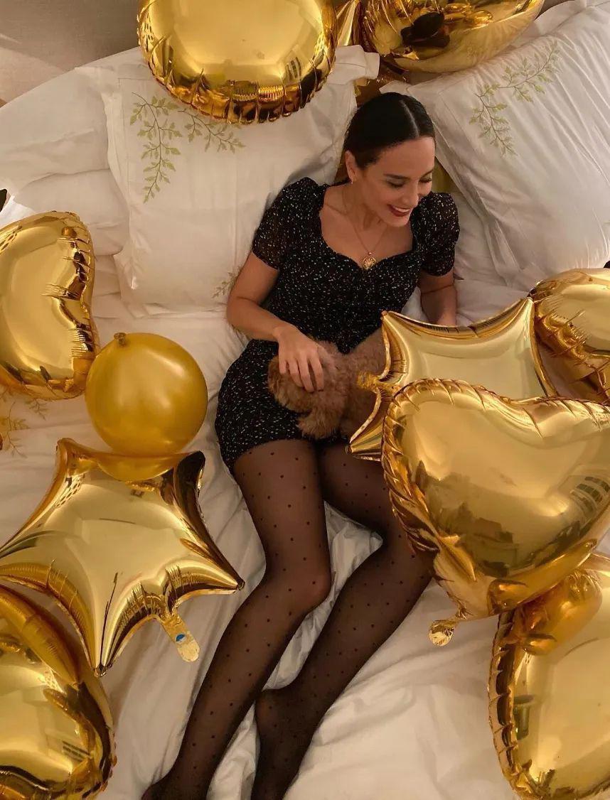西班牙女侯爵大婚，欧洲贵族也开始流行“姐弟恋”了？