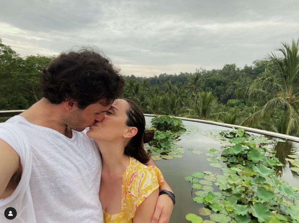 西班牙女侯爵大婚，欧洲贵族也开始流行“姐弟恋”了？