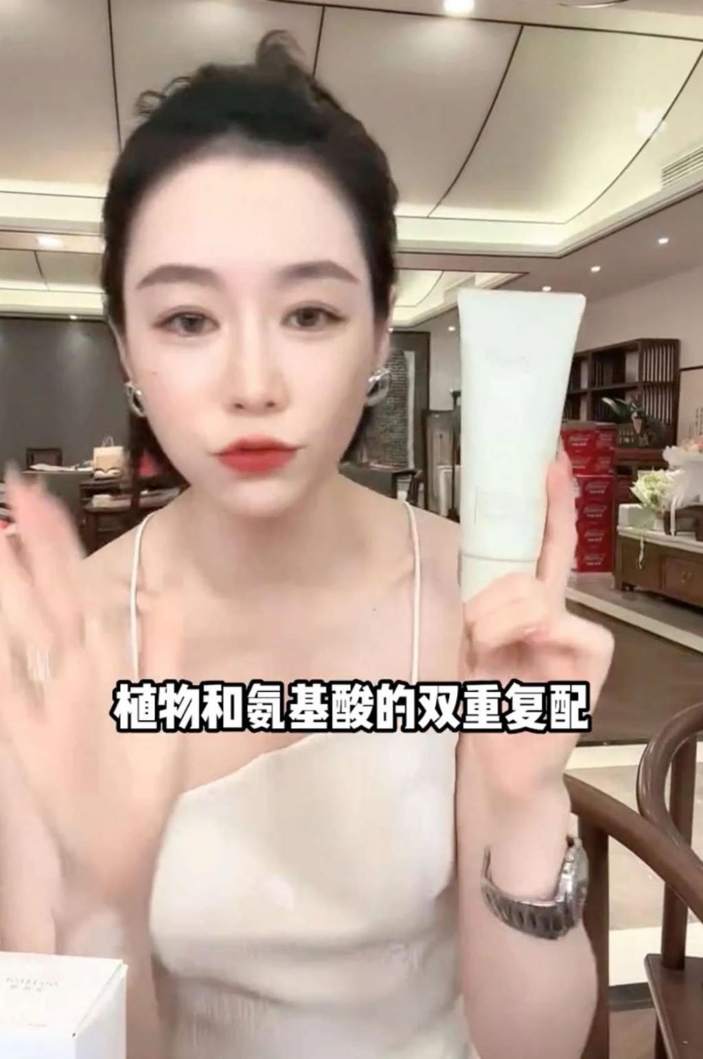 从四大徒弟的选择，看疯狂小杨哥的野心，自我复制才是生财密码