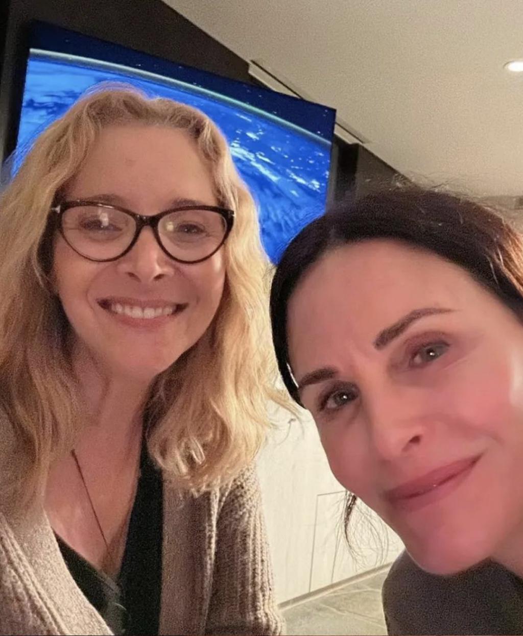 你最爱的女孩60岁了,她还和过去一样酷