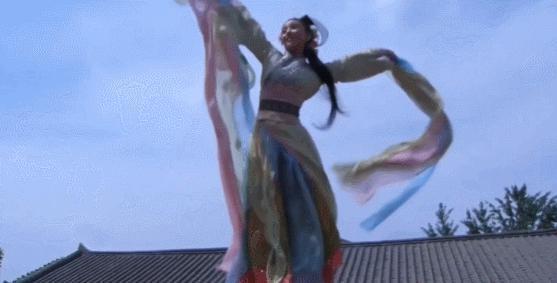 她不当女神了，这次演技真的炸