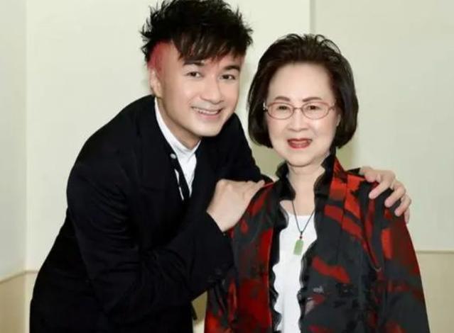 85岁琼瑶举办纪念演唱会 古巨基动力火车等众星现身支持