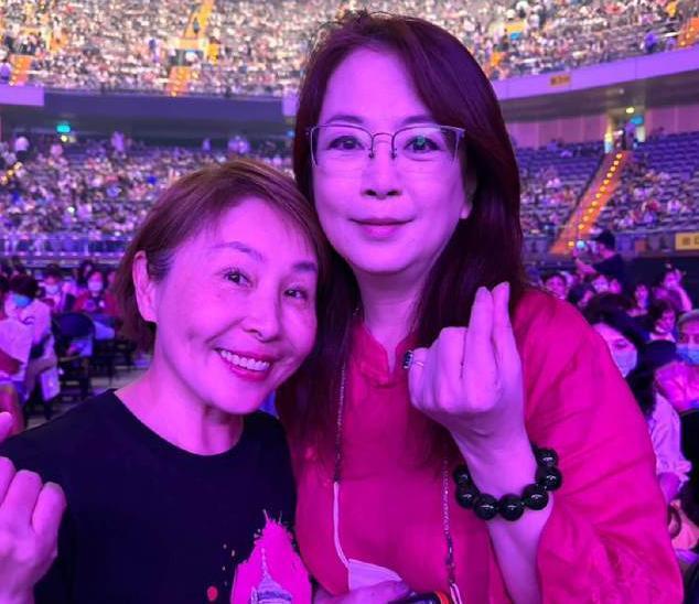 85岁琼瑶举办纪念演唱会 古巨基动力火车等众星现身支持