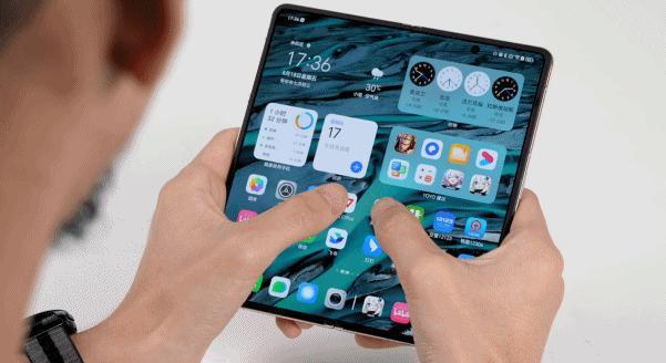 展开只有4.7毫米的折叠屏手机，被荣耀做出来了。