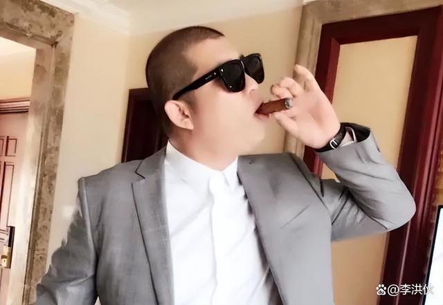网红二驴为博流量毫无下限，账号被永久封禁，央媒：咎由自取