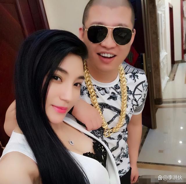 网红二驴为博流量毫无下限，账号被永久封禁，央媒：咎由自取