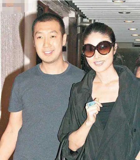 52岁陈慧琳美成25岁：真公主，是这样养的