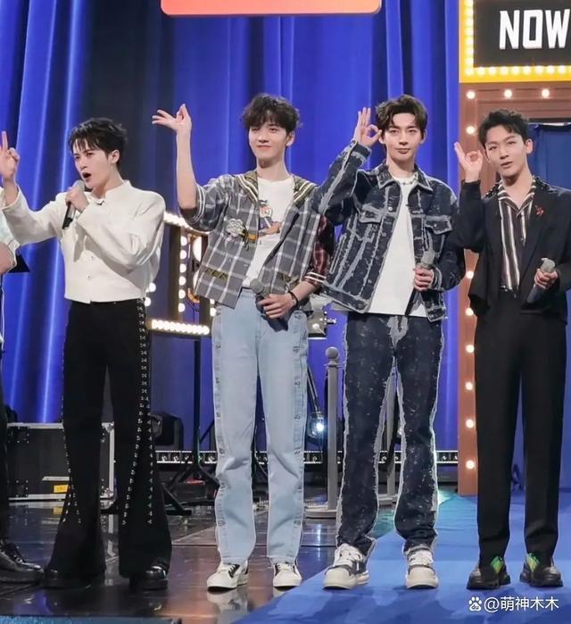 《星期六》男星“小心机”，檀健次邓为很明显，魏大勋最实诚