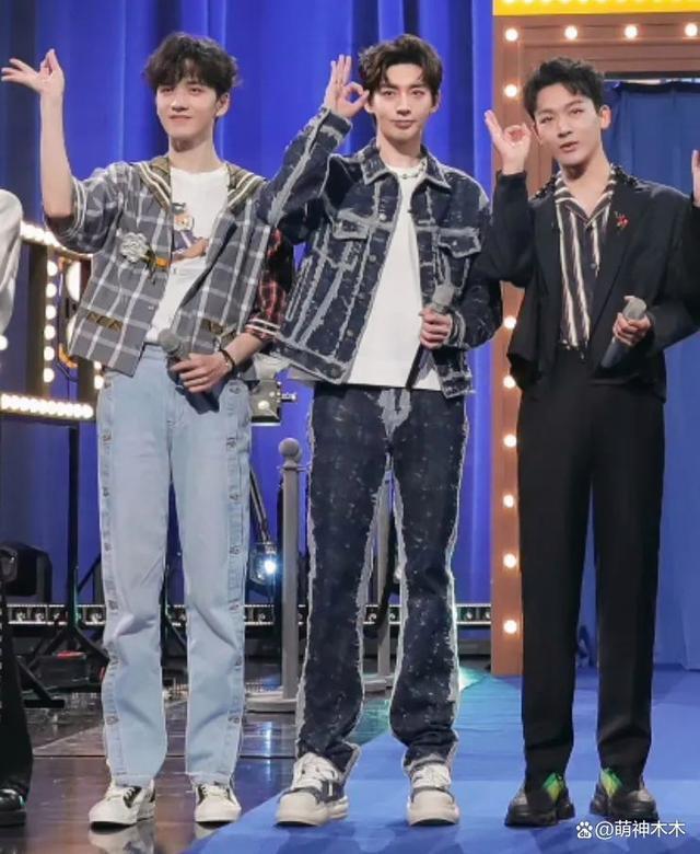 《星期六》男星“小心机”，檀健次邓为很明显，魏大勋最实诚