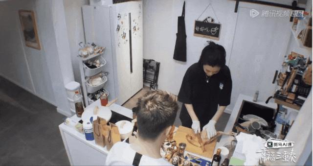 官宣！奚梦瑶又怀了，婆婆放话：生个足球队！