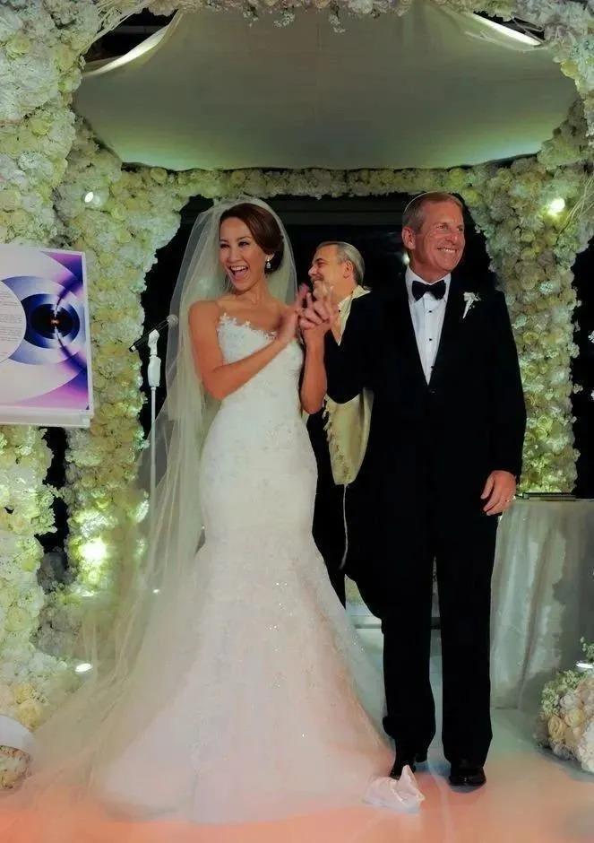 李玟身边，全员恶人