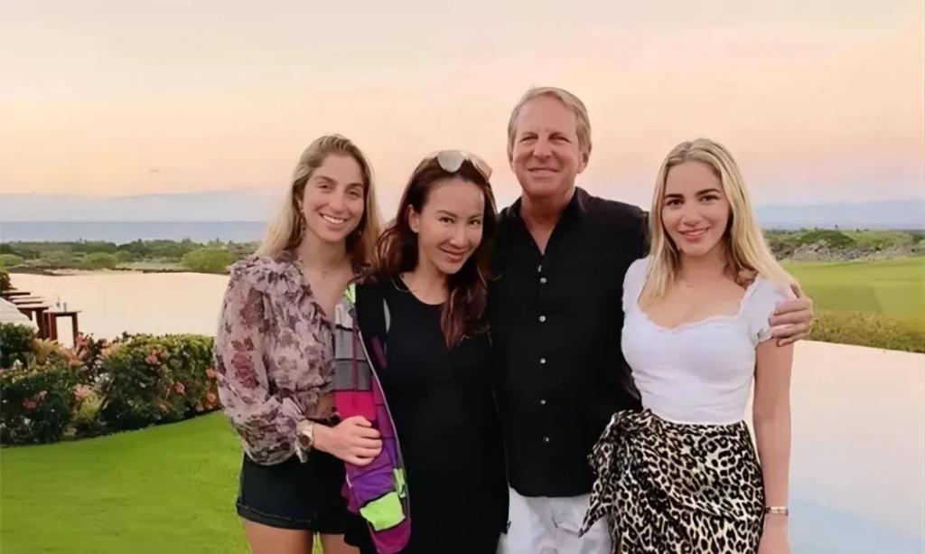 李玟身边，全员恶人