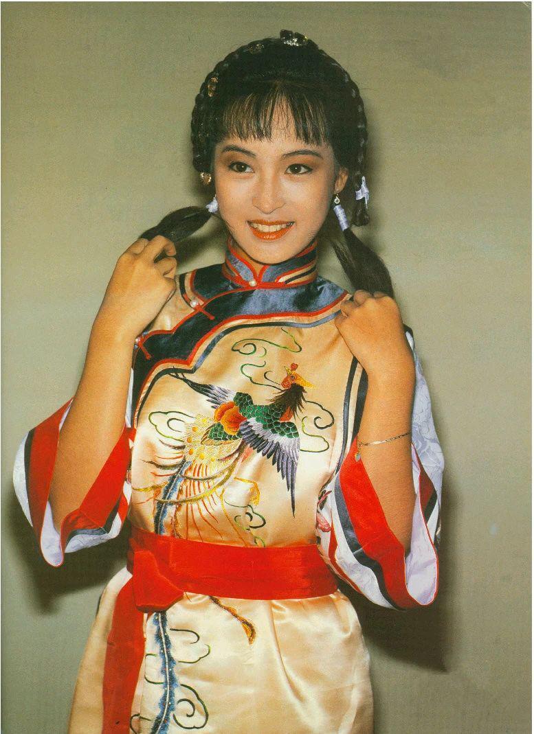 啊？！影帝出轨小36岁女星，国外买房，藏私生子…