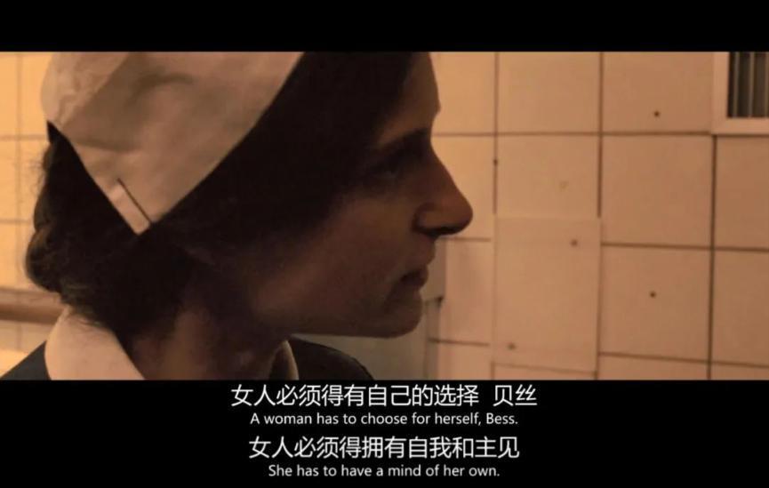 29岁一脱成名，这疯批美人终于火了